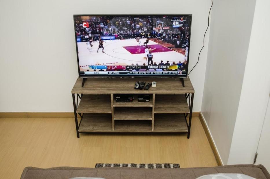 Prime Avant Bgc Location Apartments By Ph Staycation Manila Dış mekan fotoğraf
