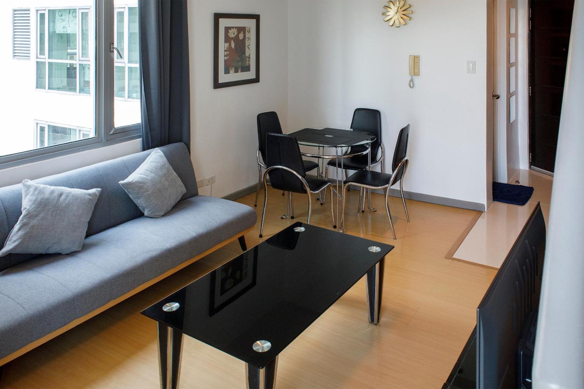 Prime Avant Bgc Location Apartments By Ph Staycation Manila Dış mekan fotoğraf