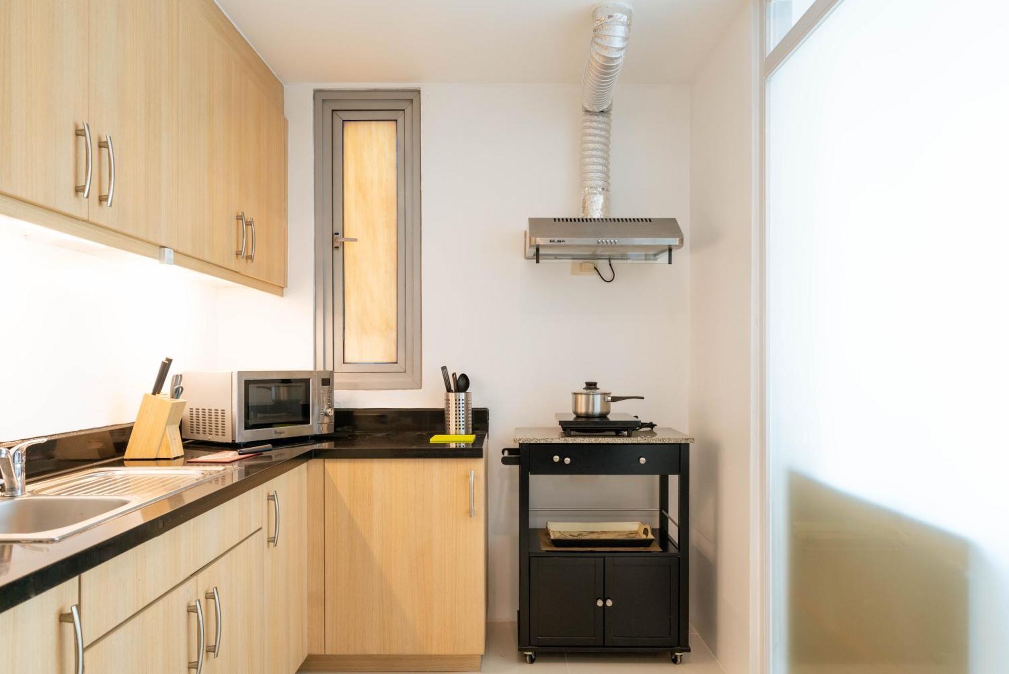 Prime Avant Bgc Location Apartments By Ph Staycation Manila Dış mekan fotoğraf