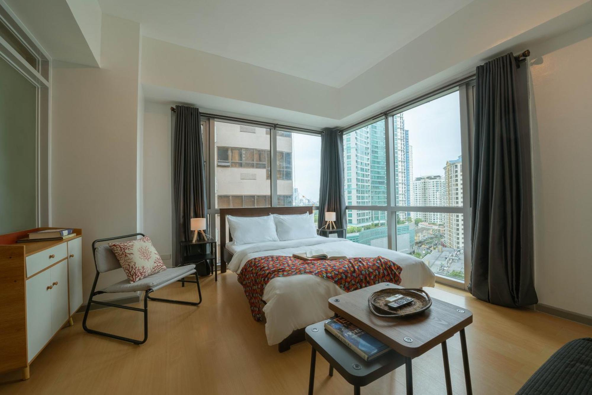 Prime Avant Bgc Location Apartments By Ph Staycation Manila Dış mekan fotoğraf
