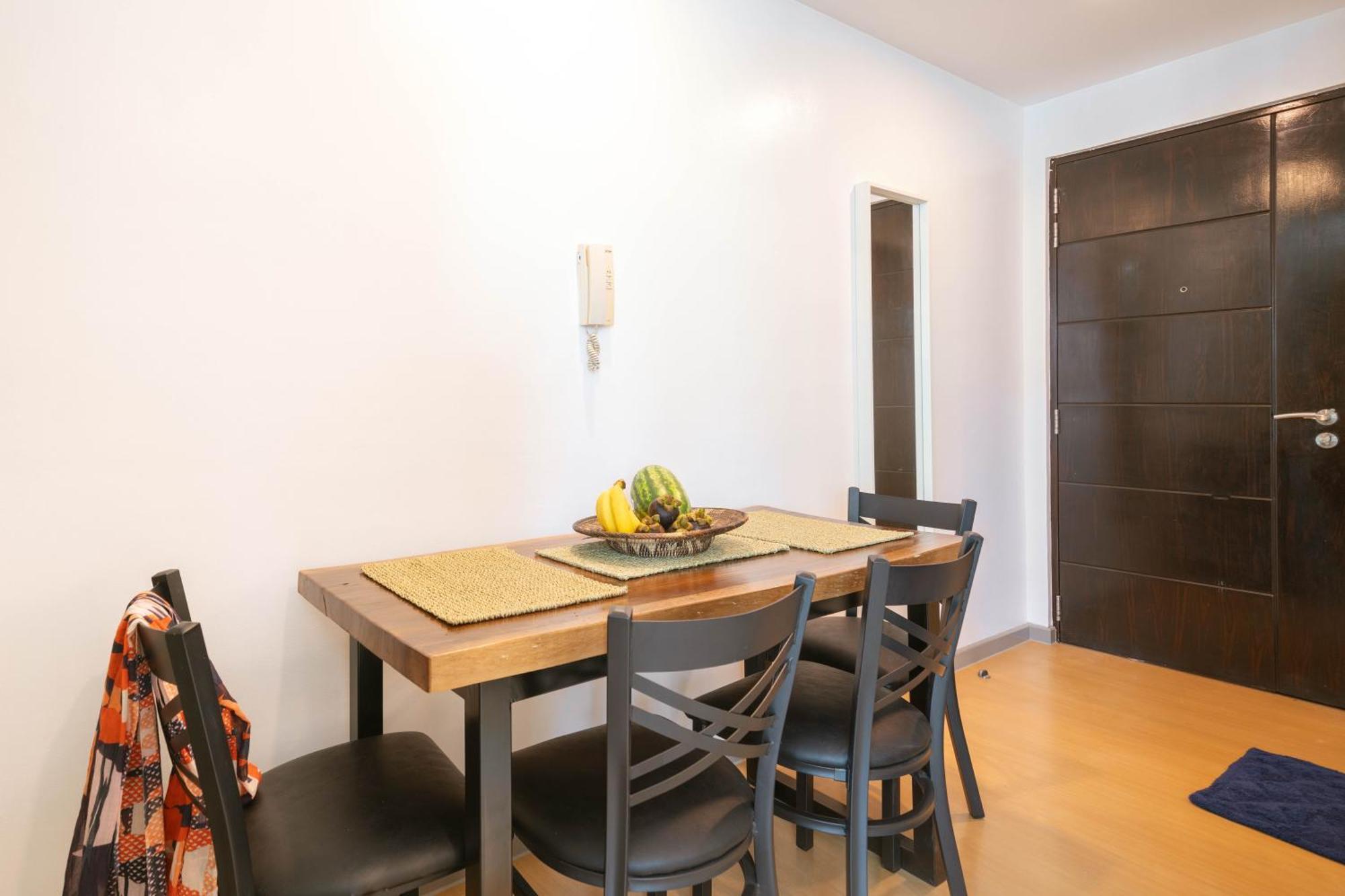 Prime Avant Bgc Location Apartments By Ph Staycation Manila Dış mekan fotoğraf